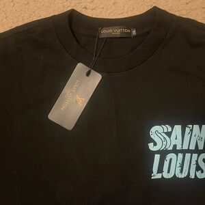 Louis Vuitton T shirt size XL black round neck short sleeve